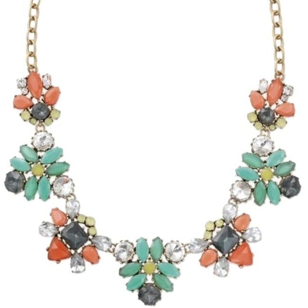 Stella & Dot Elodie Statement Necklace